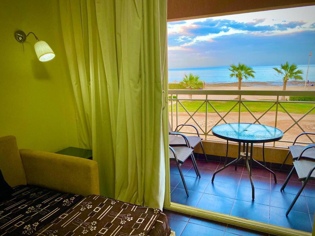 Porto South Beach Royal Sea View Families صف اول بحر مباشر Ain Sukhna Exterior foto