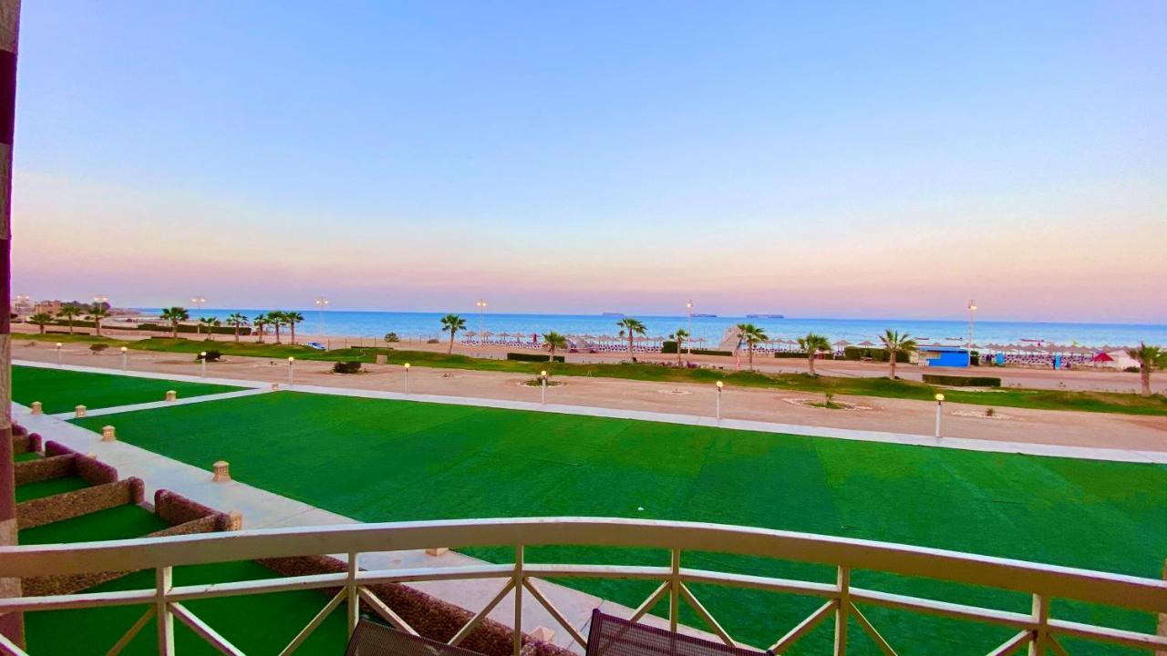 Porto South Beach Royal Sea View Families صف اول بحر مباشر Ain Sukhna Exterior foto